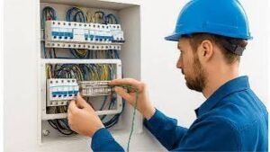 Ev, iş yeri ve ticari alanlar için elektrik tesisatı, arıza tespiti, bakım, onarım ve yeni kurulum hizmetlerini uzman ekibimizle güvenli, hızlı ve kaliteli şekilde sunuyoruz. Modern çözümler ve profesyonel işçilik anlayışımızla tüm elektrik ihtiyaçlarınıza kalıcı çözümler üretiyoruz.